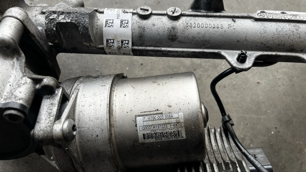 Mercedes B W246 кормилна рейка