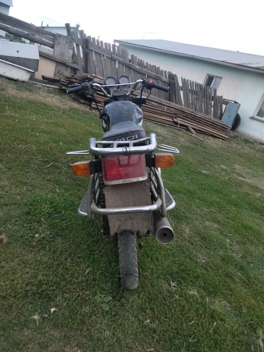 Продам мотоцикл 200куб