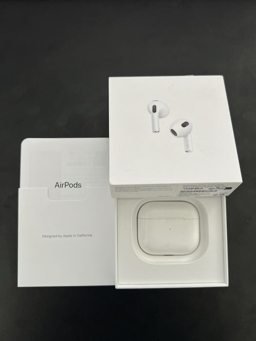 Слушалки AirPods 3rd Generation Lightning