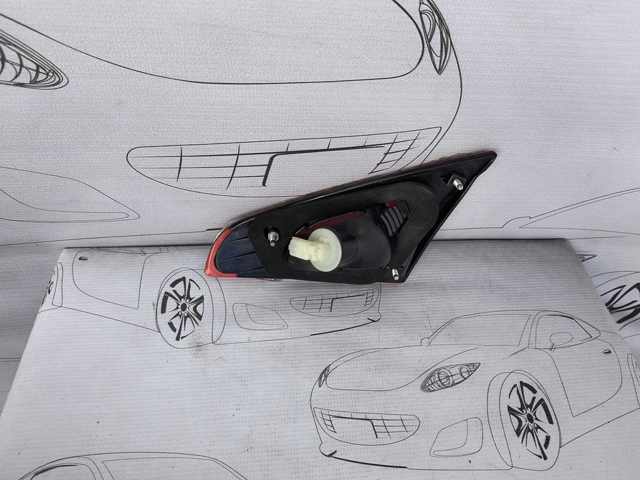 Stop Haion Stânga Mitsubishi Colt CZ3 2005 / 2004–2008 / Cod OEM MN105622 (5C2)