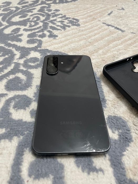 Samsung a 36     128 gb.  Озу 8