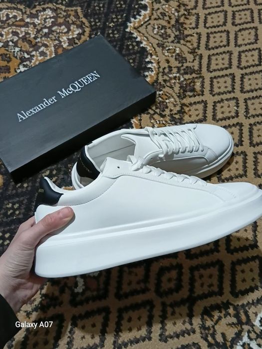 Alexander McQUENN кроссовкa