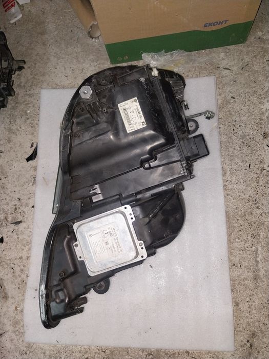 Ляв фар mercedes E klas w212