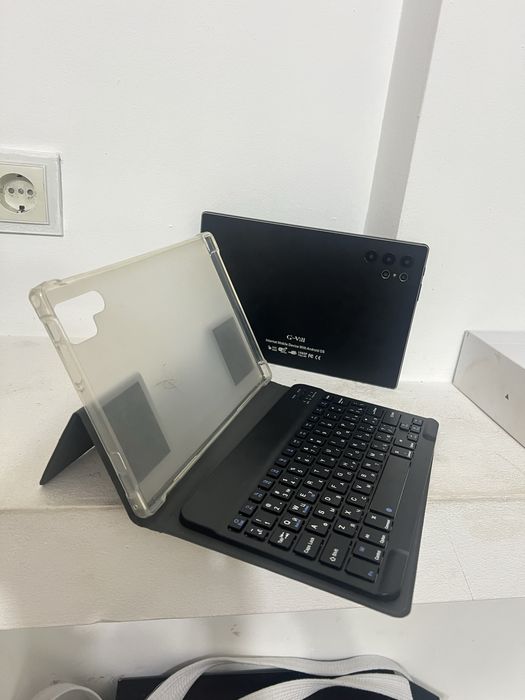 Продается планшет G2000