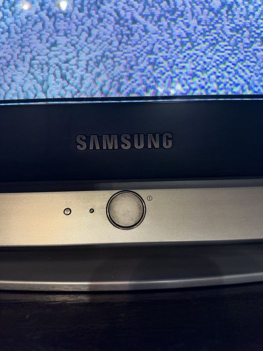 Телевизор Samsung