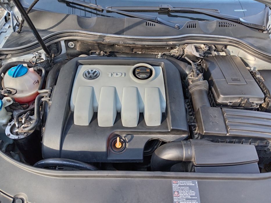 Vând Passat b6 1,9 tdi