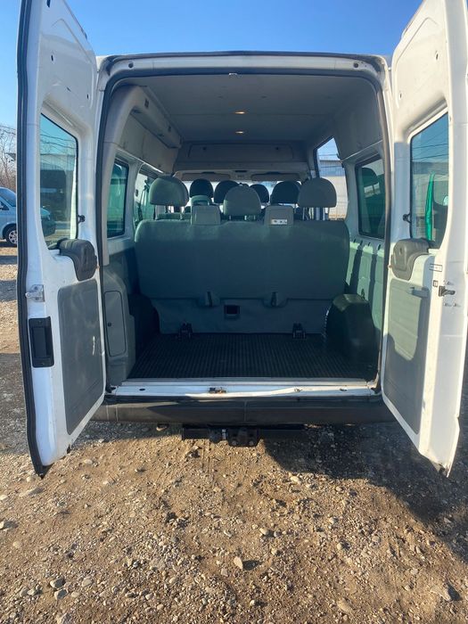 Ford Transit 2012 klima 8+1locuri
