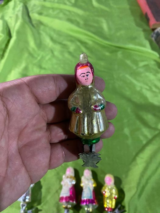 Продам елочные игрушки советских времён.