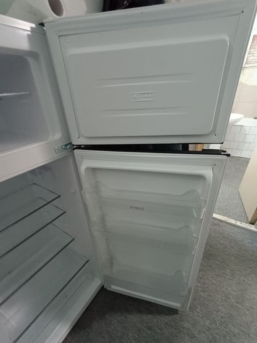 Frigider cu congelator