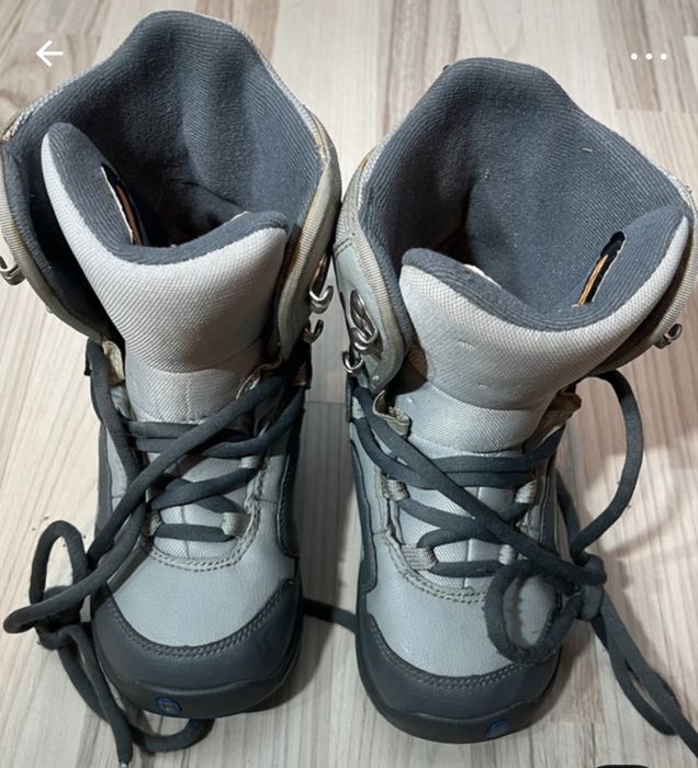 Buti snowboard Burton 35