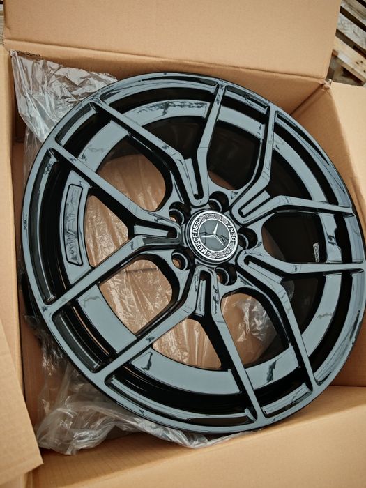vand jante de aliaj pentru Mercedes pe 18 marca carbonado