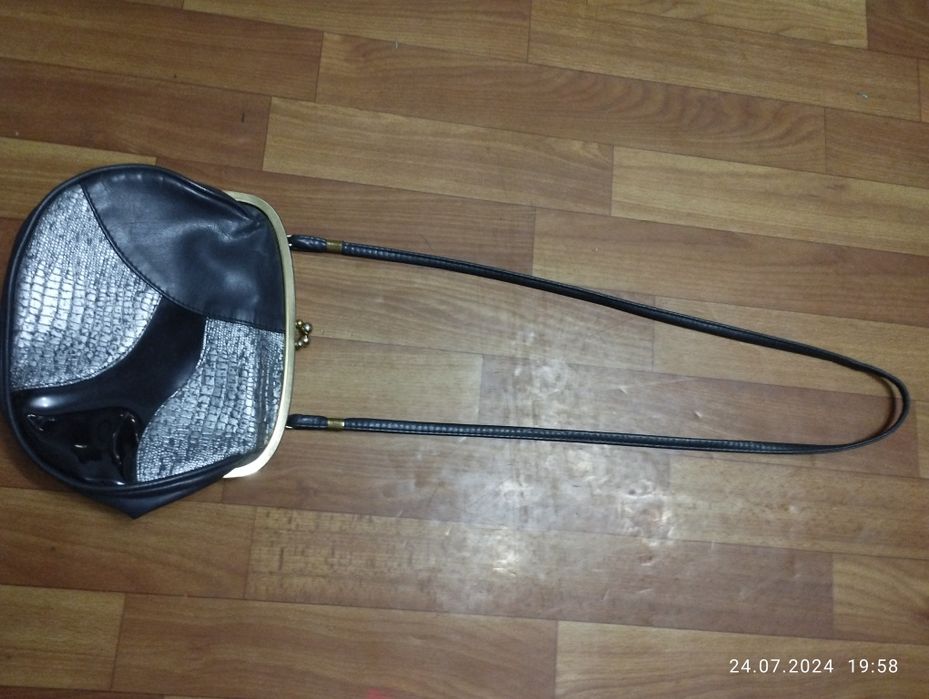 Сумки винтаж театральная, клатчи