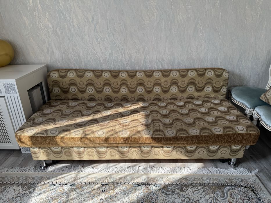 Продам раскладной диван такта