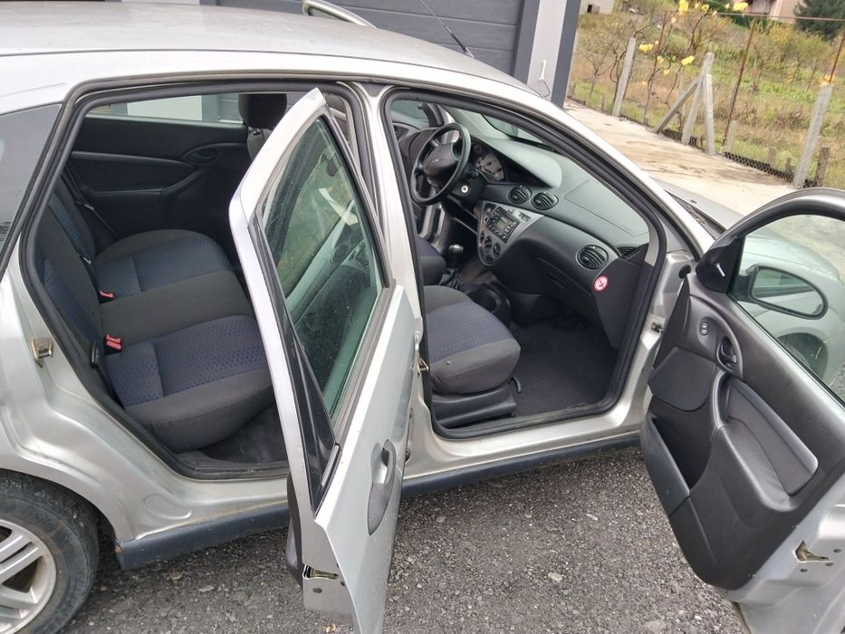 FORD Focus 2000 — imagine 5