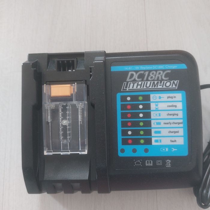 Бързо Зарядно за Makita 14.4V-18V Li-ion (Модел DC18RC) – НОВО