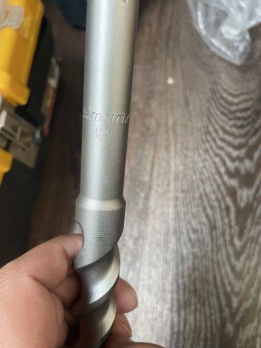 Продам бур по бетону