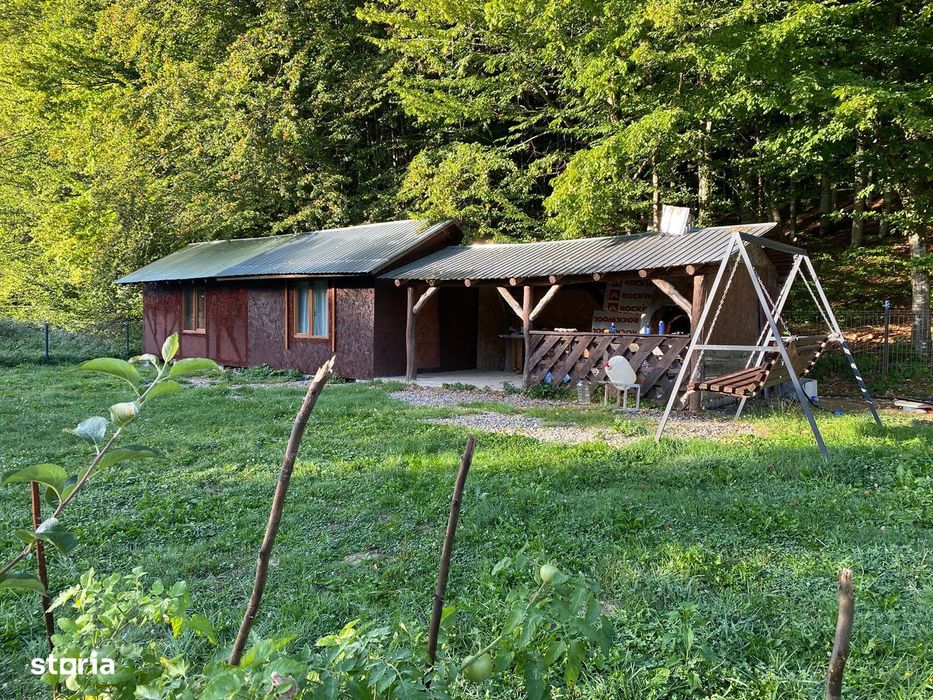 Teren intravilan de vânzare, 850 mp, acces pavat