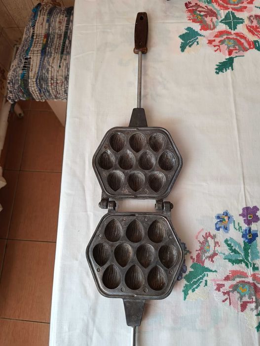 Продам орешницу за 5000