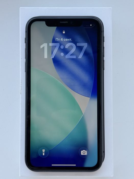 Продам iPhone 11