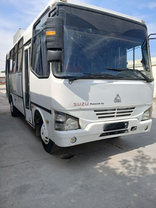 Isuzu aftobusi sotiladi tez va arzon narxlarda