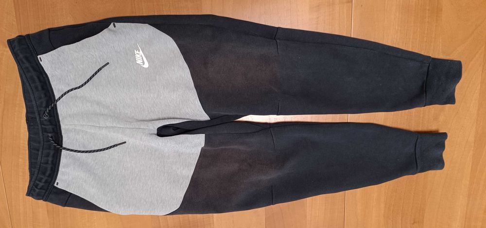Nike Sportswear Tech Fleece-В Добро Състояние