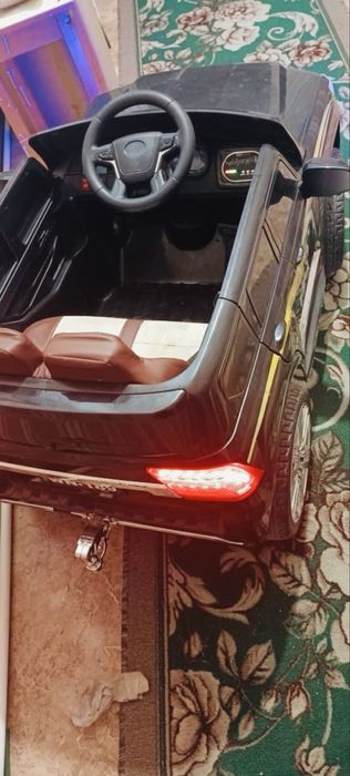 Детский электромобиль