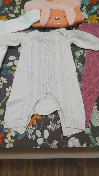 Set haine bebe, fetita, marime 74, in conditii bune