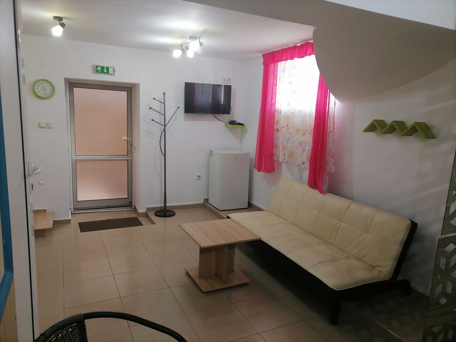 Дава се под наем Едностаен апартамент в Варна, Червен площад - 45 кв.м за 306 € - Снимка #4