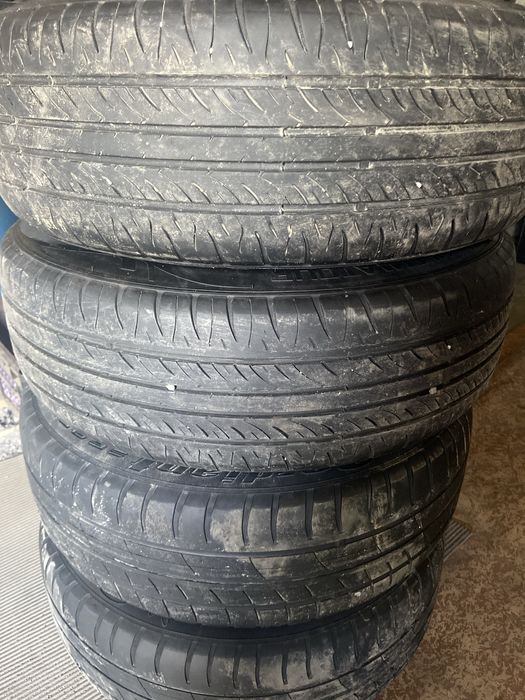 Продам Шины с дисками 185/60R15
