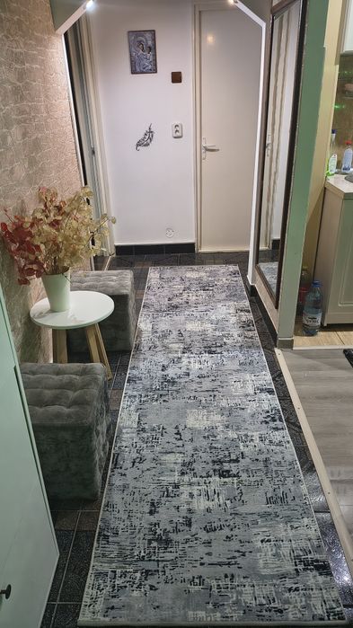 Apartament renovat și mobilat complet