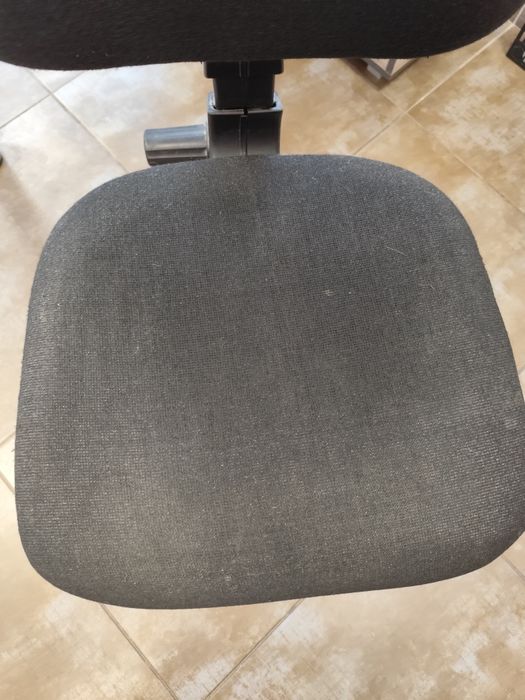 Офис стол 1 бр. черен