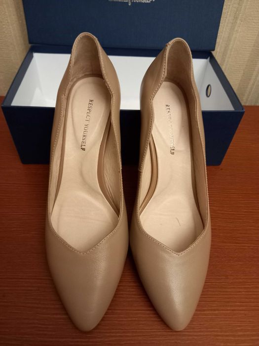 Туфли р.38 и босоножки р.37