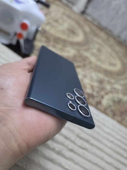 Самсунг S22 ultra