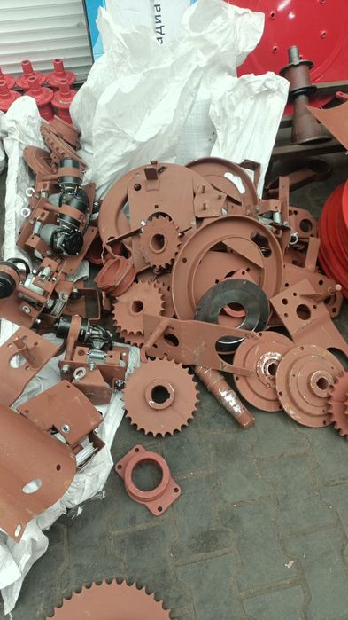 Продам запчасти на рулонный пресс