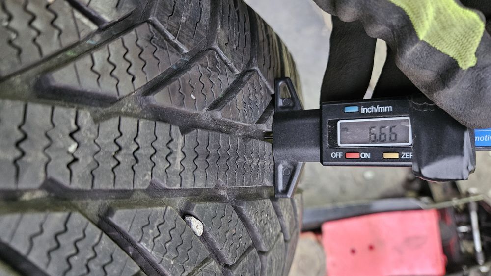 2бр гуми 195 65 15 семперит