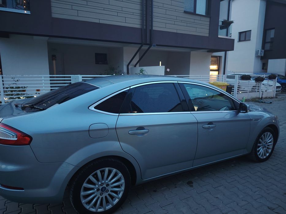 Vând Ford Mondeo , unic proprietar,