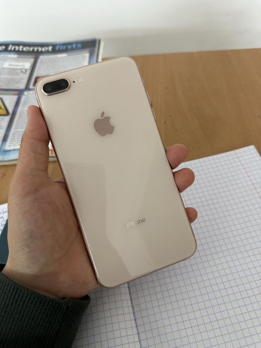 iPhone 8 plus б/у
