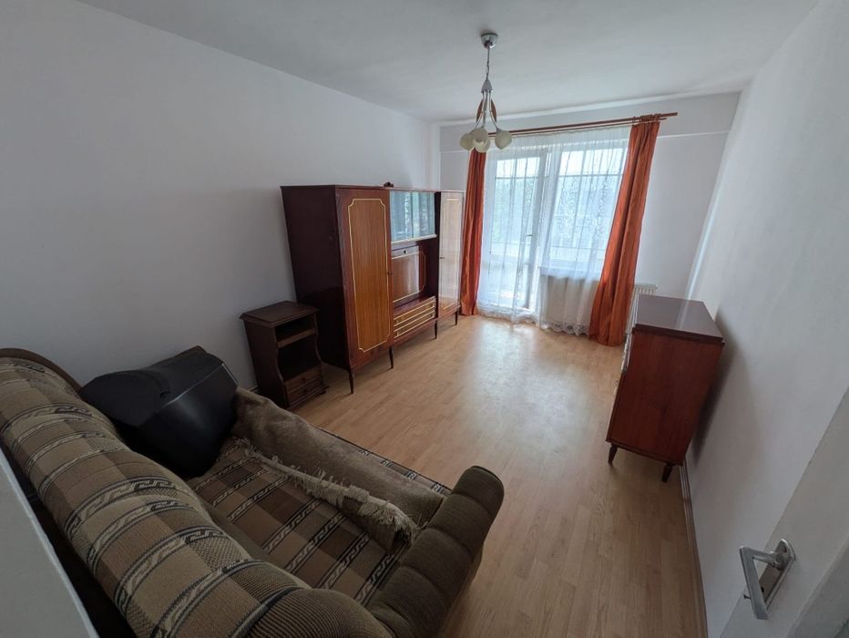 Inchiriez apartament 2 camere - Tudor, Bul 1 Dec 1918, ideal pt studenti