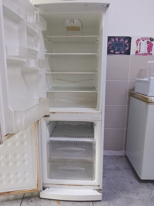 Продам холодильник