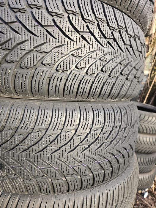 4бр. 215 60 17 Nokian зимни.