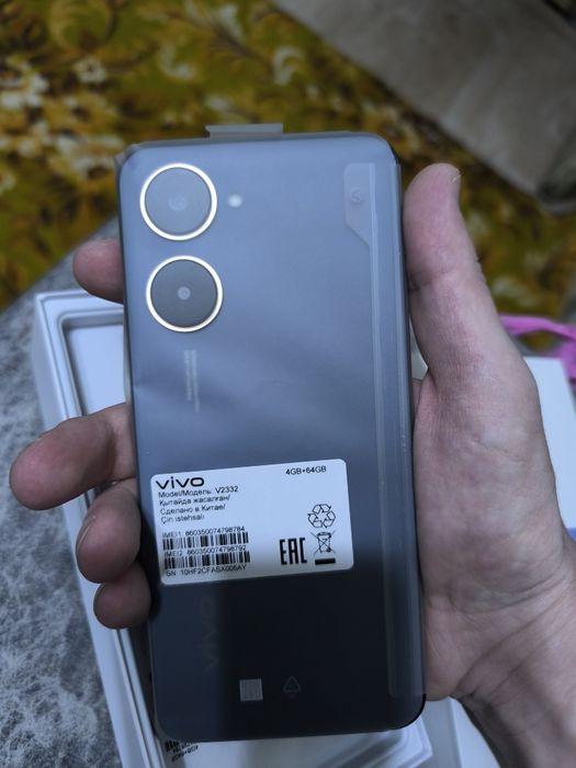 Продам телефон новый