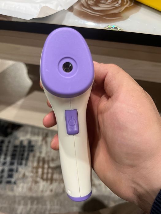 Нов Безконтактен дигитален термометър