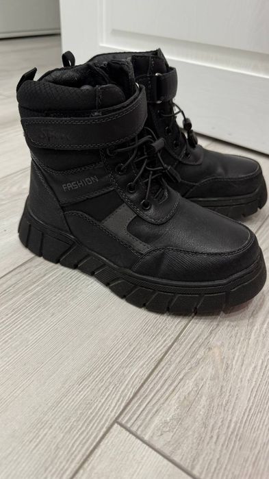 Зимние ботинки на мальчика 31-32 размеры