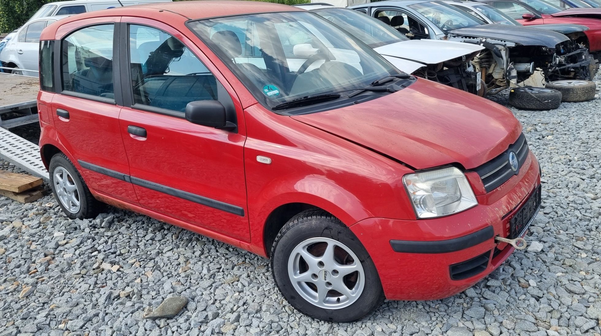 Jante aluminiu r13 Fiat cu anvelope foarte bune M s Maieru OLX.ro