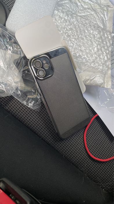 Кейс за айфон 12