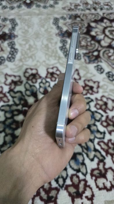 Samsung A56 8/128 gb tez va arzon sotiladi 2 oy ishlagan