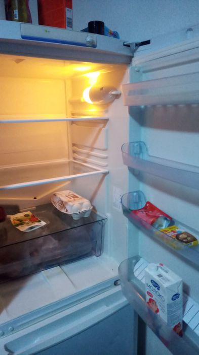 Холодильник двухкамерный