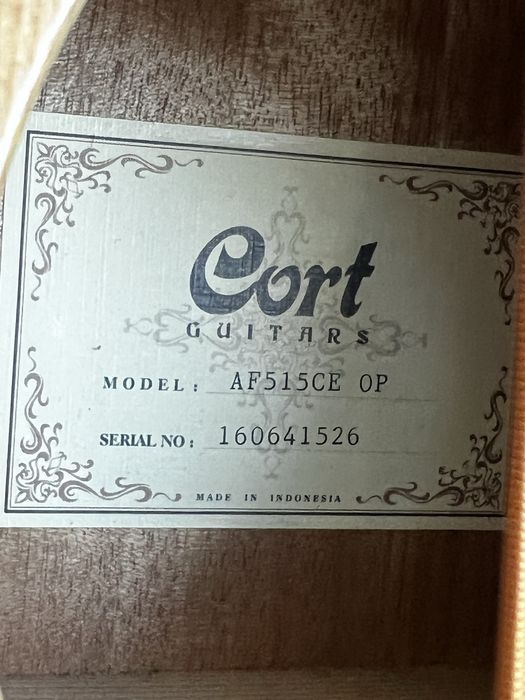 Chitară acustică-electrică Cort AF515CE OP Stare impecabilă