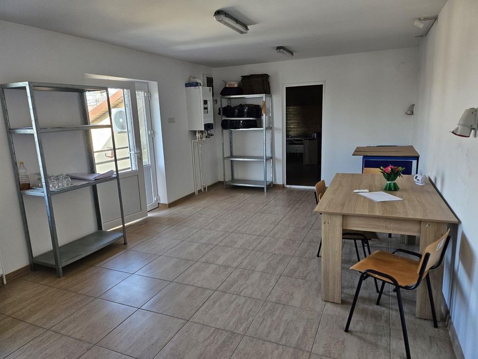 Vand Spatiu Comercial