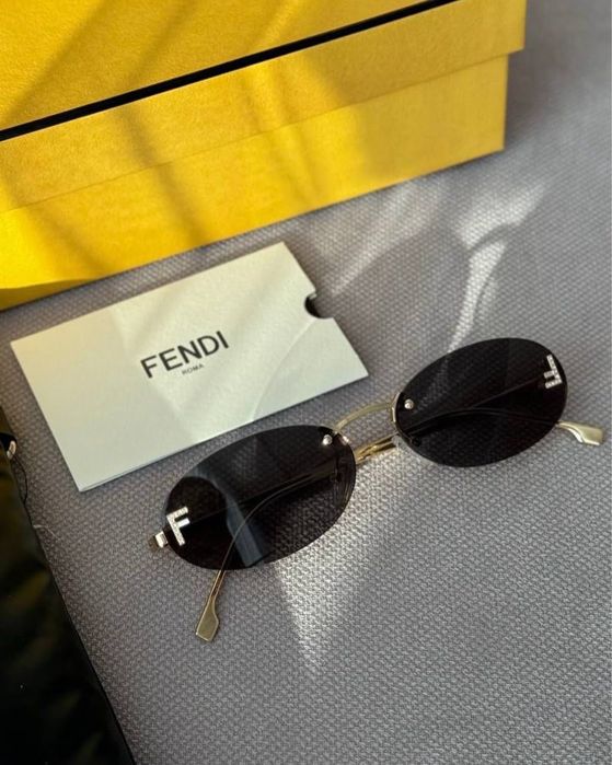 Слънчеви очила fendi